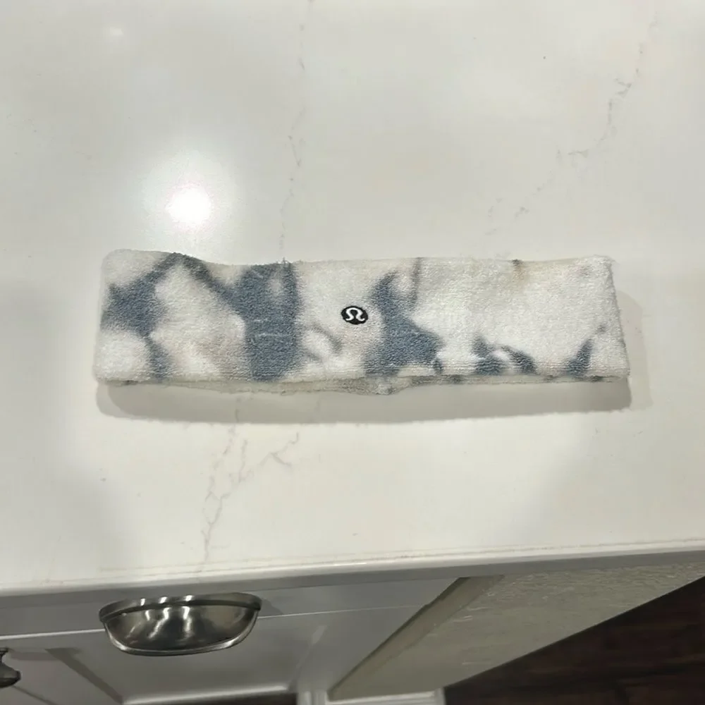 Lululemon Sports Headband: Gray & White